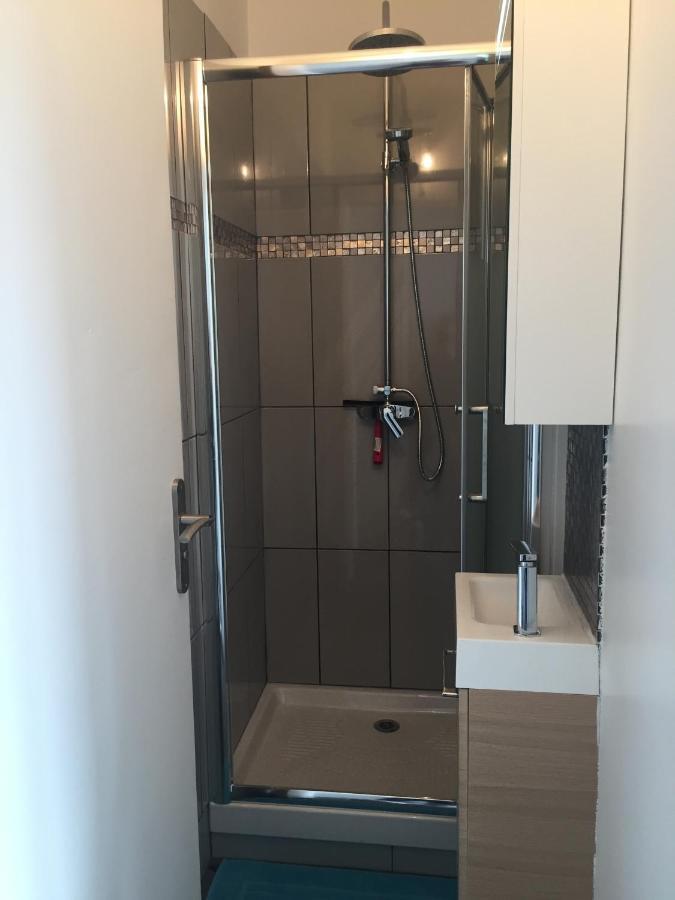 La Petite Jungle Apartment Кале Екстериор снимка